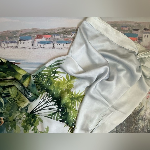 🌴New Rachel Zoe Unique Tropical Satin Maxi Skirt/Beach Coverup Feminine🌴 - Picture 2 of 14